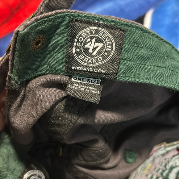 NHL Hat - Picture 3 of 4